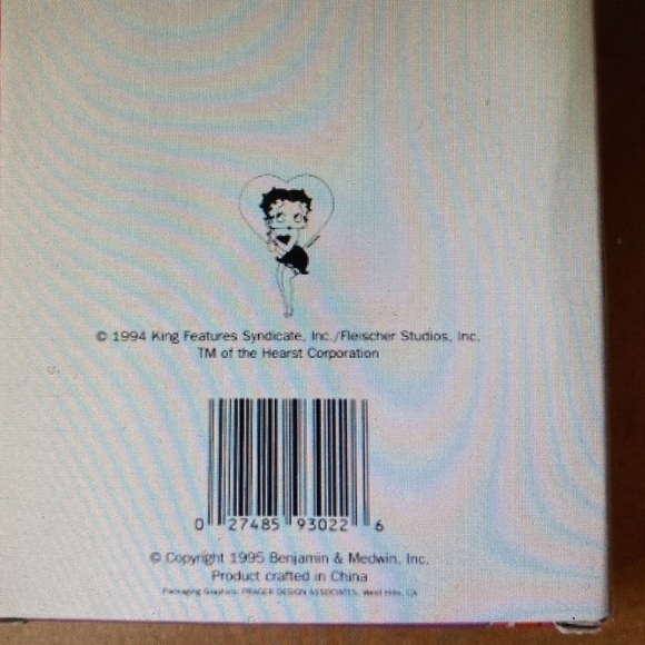 🌟SALE🌟 Betty Boop Magnets - 1 Set Includes 2 Magnets in Box - NIB - (Unopened) - Picture 4 of 4